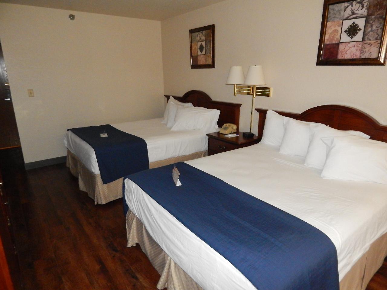 Americas Best Value Inn Солт Сейнт Мери Екстериор снимка