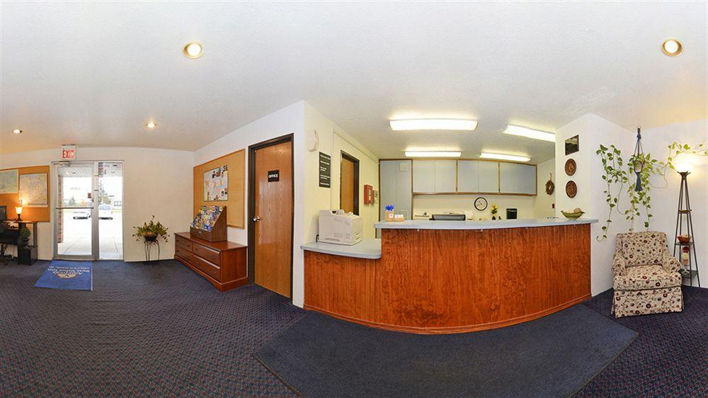 Americas Best Value Inn Солт Сейнт Мери Екстериор снимка