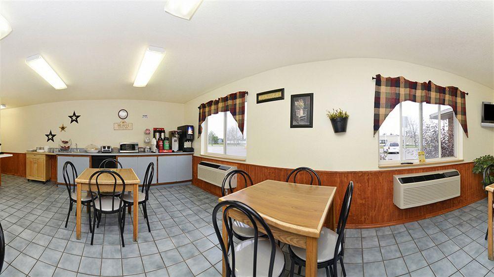 Americas Best Value Inn Солт Сейнт Мери Екстериор снимка